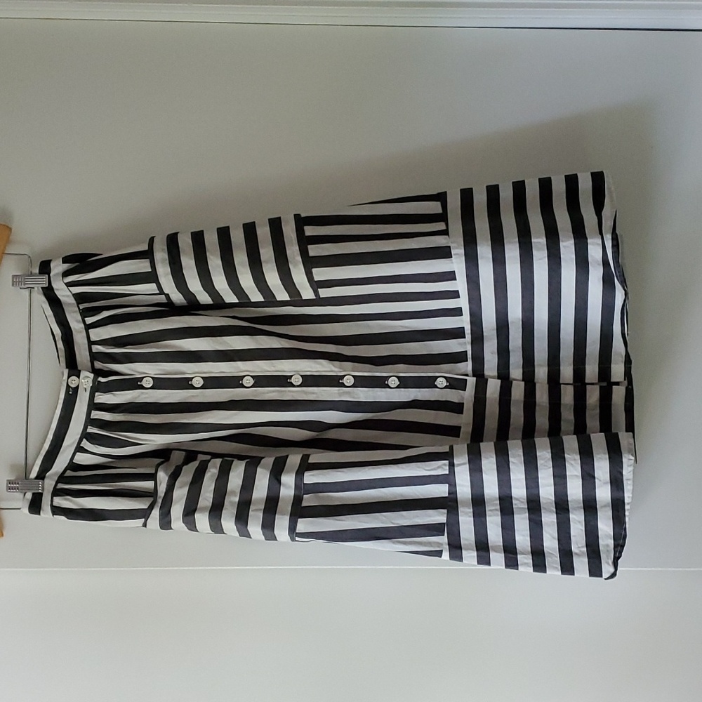 Who What Wear stripped skirt. *Listed on Multiple Sites*